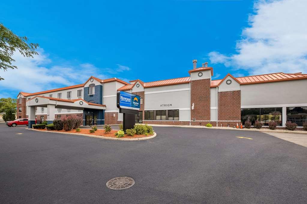 Suburban Studios Milwaukee Airport 外观 照片