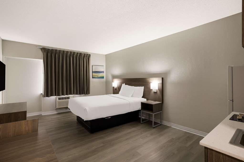 Suburban Studios Milwaukee Airport 客房 照片