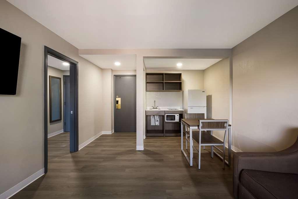 Suburban Studios Milwaukee Airport 客房 照片