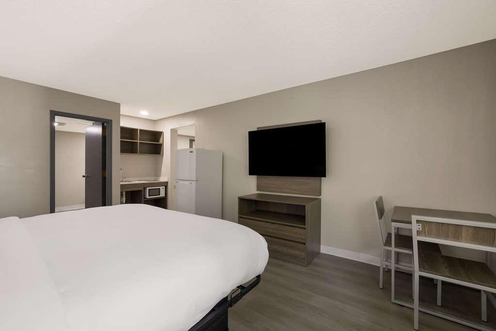 Suburban Studios Milwaukee Airport 客房 照片