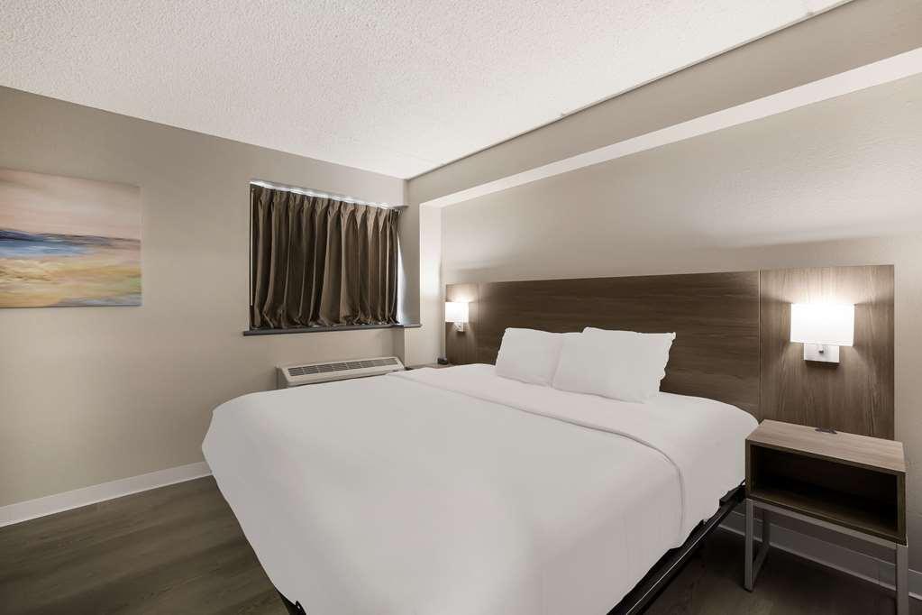 Suburban Studios Milwaukee Airport 客房 照片